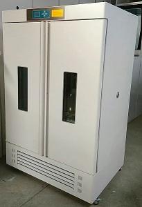 大型恒温恒湿光照箱